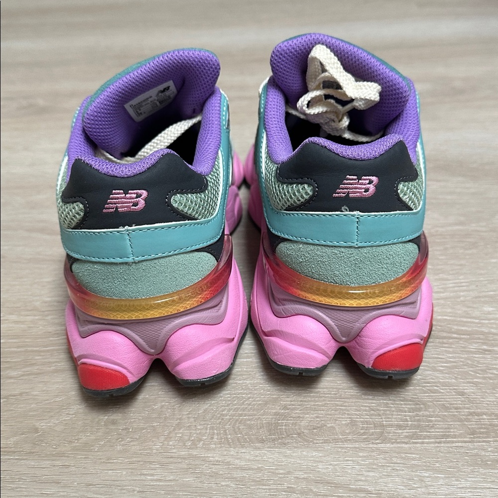 New Balance 9060 women’s 7 Like New pink, green, purple sneakers - Picture 4 of 9